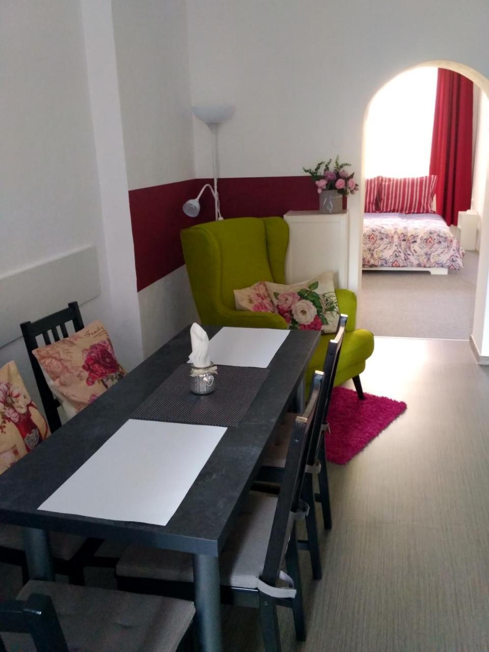 Apartamento Apartmán 4U Centrum + free parking Olomouc Exterior foto